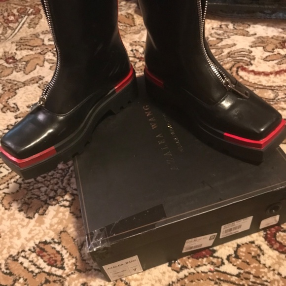 Black/red boots used size 7 - Picture 2 of 4